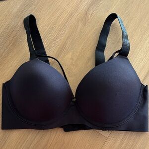 New Frederick’s of Hollywood push up Sleek Black Bra